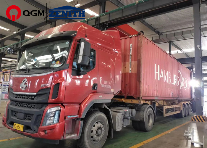 項目發(fā)貨| 3年2度合作，泉工股份QT10全自動生態(tài)砌塊成型加高機生產(chǎn)線發(fā)貨孟加拉，助力河道治理項目建設(shè)