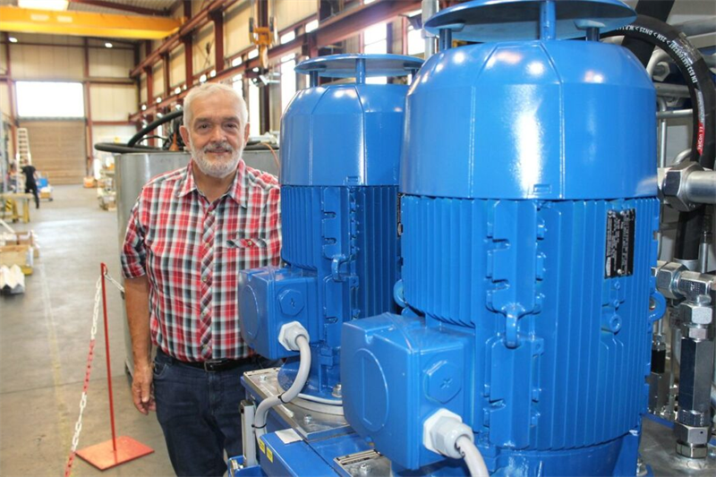 在同一家公司堅守半世紀 —— 哈特維?！ど釥柕碌穆殘鰝髌? title=